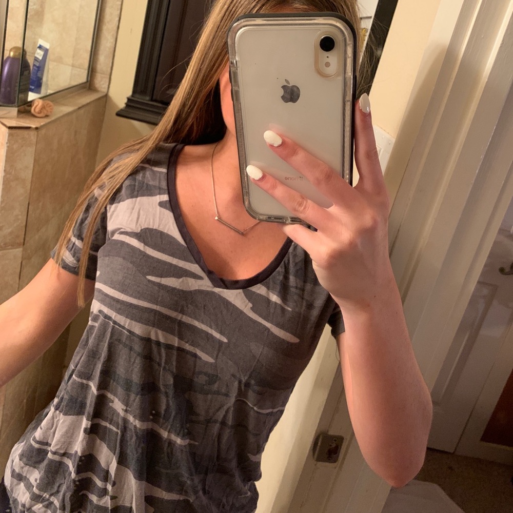 camo v neck